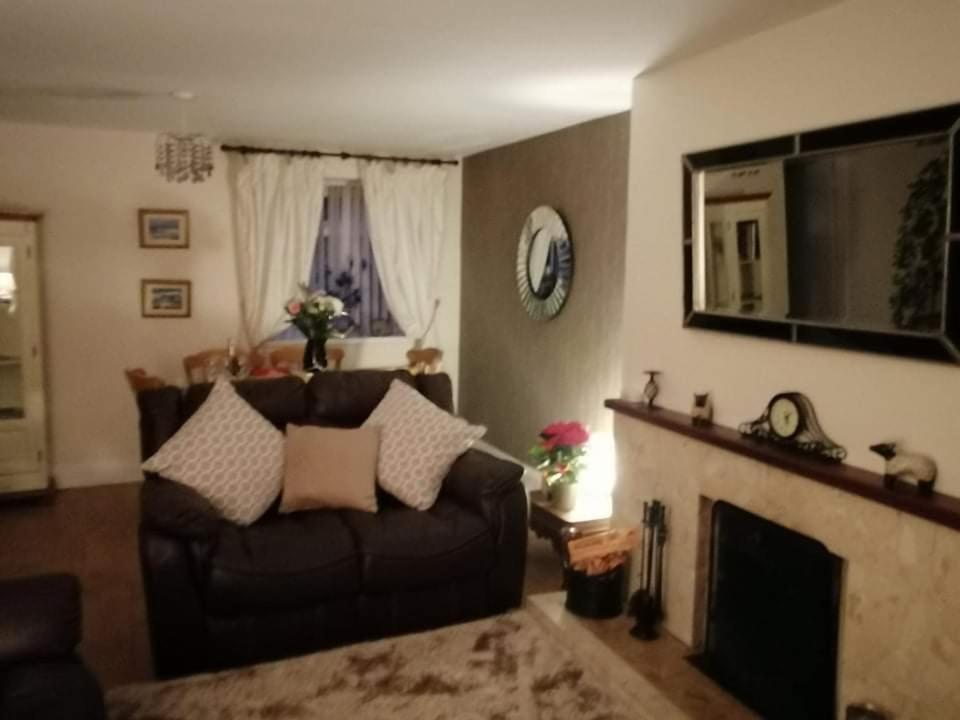 فيلا سترابينفي Comfy Quiet Town House الغرفة الصورة